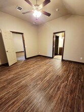 2302 Kintyre Rd in Yukon, OK - Foto de edificio - Building Photo
