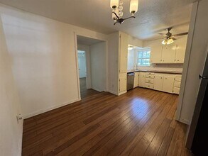 990 N McCart St in Stephenville, TX - Building Photo - Building Photo