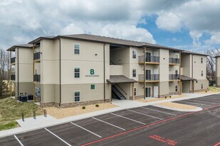 Fulbright Heights in Springfield, MO - Building Photo