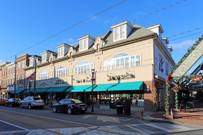 21-31 W State St