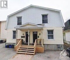 367 Dominion Ave in Ottawa, ON - Building Photo