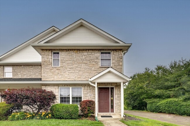 1369 S Stella Dr in Bloomington, IN - Building Photo - Building Photo