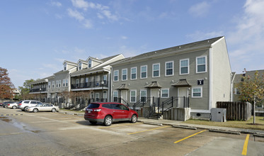 Walnut Square in New Orleans, LA - Building Photo - Building Photo