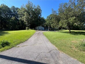 71 McGuire Rd in Dallas, GA - Building Photo - Building Photo