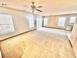 7333 Camden Pine Ave in Las Vegas, NV - Building Photo - Building Photo