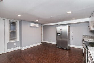 1724 Saint Paul St, Unit #1 in Baltimore, MD - Foto de edificio - Building Photo