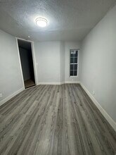 5669 Matthews St in Philadelphia, PA - Building Photo - Building Photo