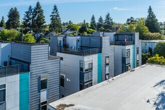6315 42nd Ave SW in Seattle, WA - Building Photo - Building Photo