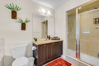 8775 Pawpaw Ln, Unit SI ID1322491P in Niagara Falls, ON - Building Photo - Building Photo