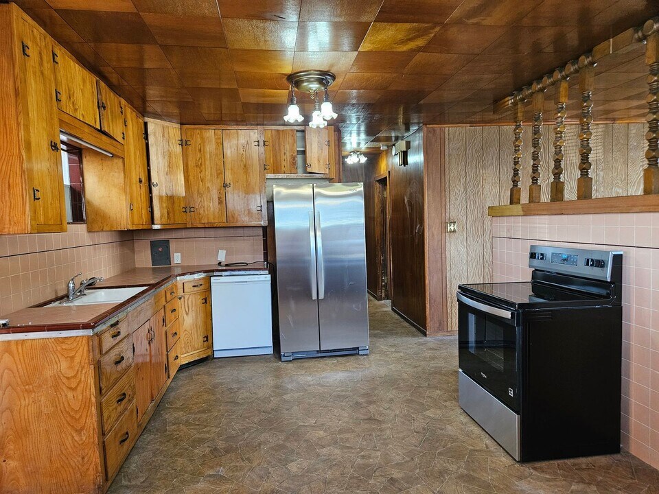 316-317 S Vincent Ct in Salt Lake City, UT - Building Photo