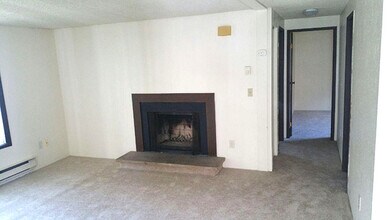 Cedar Terrace Apartments in Mountlake Terrace, WA - Building Photo - Building Photo