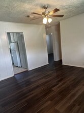 402 Newton St in West Orange, TX - Building Photo - Building Photo