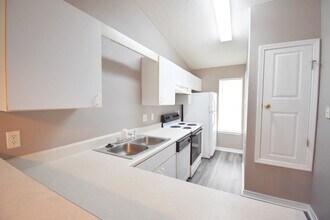 309 Loveland Cir in Pensacola, FL - Building Photo - Building Photo