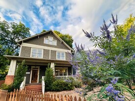 1896 Hosea L Williams Dr NE in Atlanta, GA - Building Photo