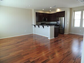 118 Selby Lane in Livermore, CA - Building Photo - Building Photo