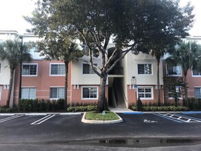 9857 Baywinds Blvd in West Palm Beach, FL - Building Photo - Building Photo