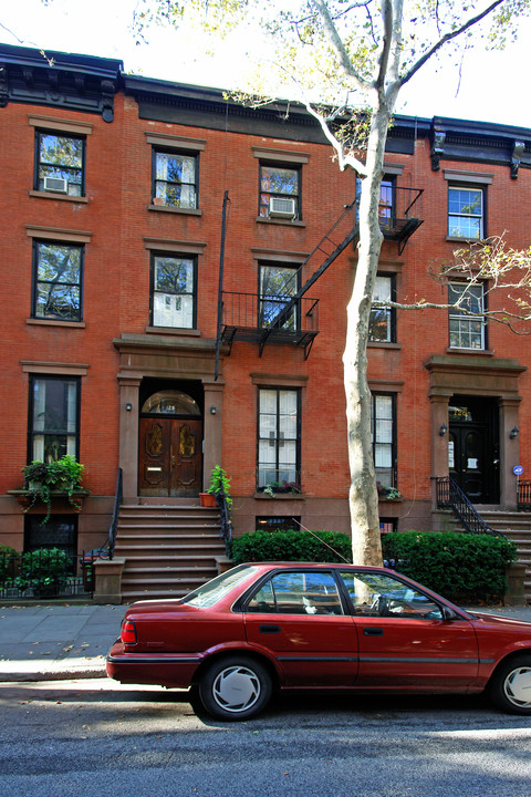 128 Pacific St in Brooklyn, NY - Foto de edificio