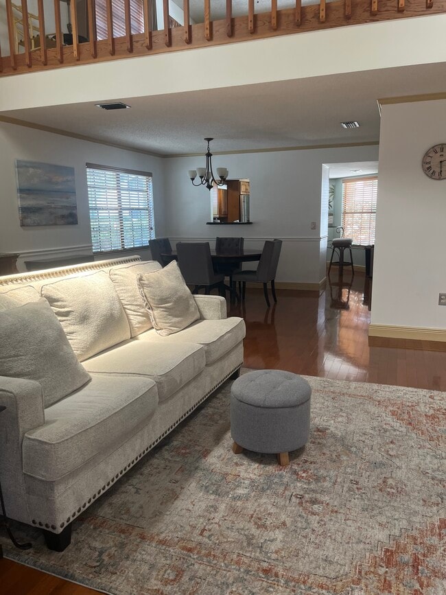 840 Meadowland Dr in Naples, FL - Foto de edificio - Building Photo