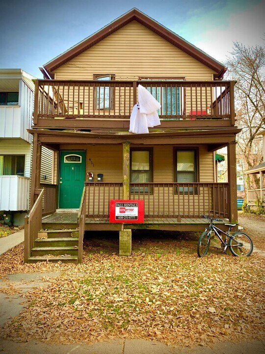 411 W Doty St, Unit #1 in Madison, WI - Building Photo