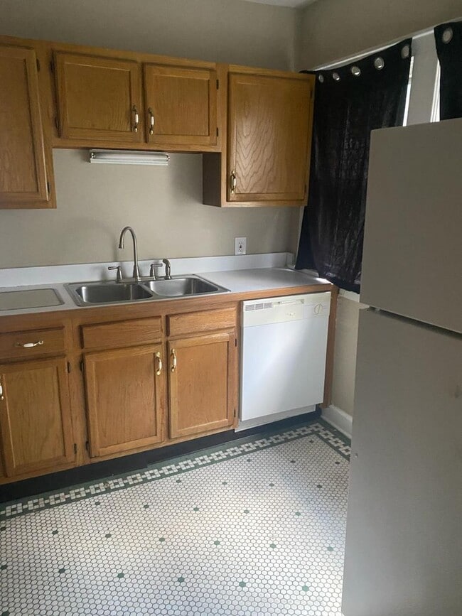 2179 Edgewood Rd in Cleveland Heights, OH - Building Photo - Building Photo