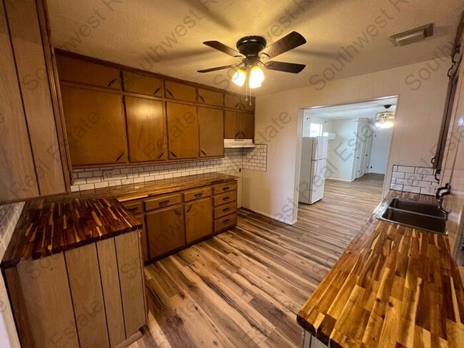 505 S Lamar St in Texico, NM - Building Photo - Building Photo