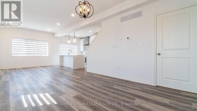 3911 Auckland Ave. in London, ON - Building Photo - Building Photo