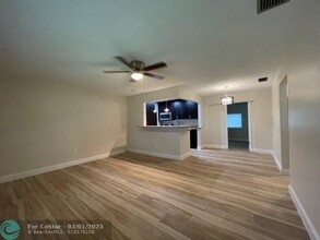 2480 NW 81st Terrace in Sunrise, FL - Building Photo - Building Photo