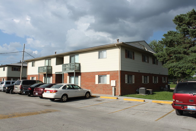 3219 Maryville Rd in Granite City, IL - Foto de edificio - Building Photo