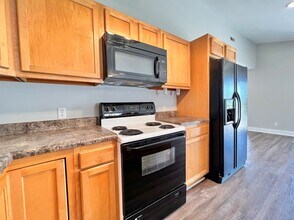 313 S Topsail Dr in Surf City, NC - Building Photo - Building Photo