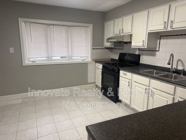 2819 Comly Rd in Philadelphia, PA - Building Photo - Building Photo