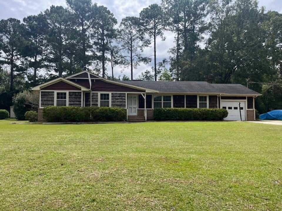 2903 Hodges Rd in Kinston, NC - Building Photo