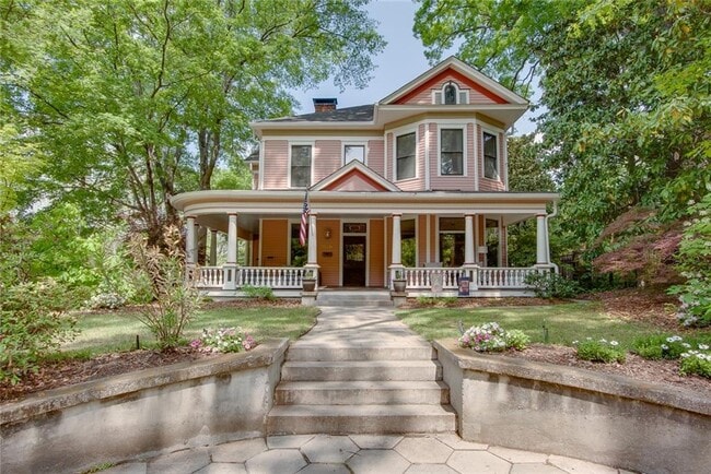 property at 860 Euclid Ave NE