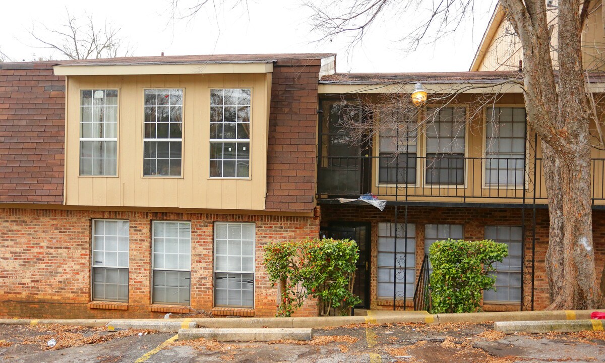 TaraV Apartments in Birmingham, AL - Building Photo