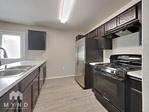 7119 Cozy Run in San Antonio, TX - Building Photo - Building Photo