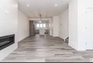 10426-10147 147 St NW in Edmonton, AB - Building Photo - Building Photo