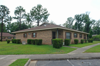 Astor Village in Milton, FL - Building Photo - Building Photo