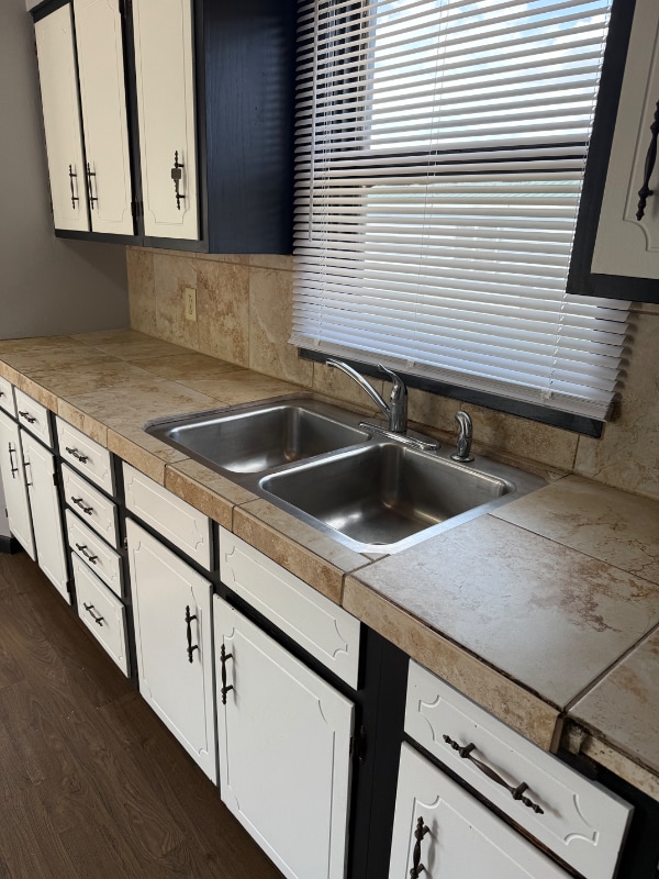 916 S 16th St in Aberdeen, SD - Building Photo - Building Photo