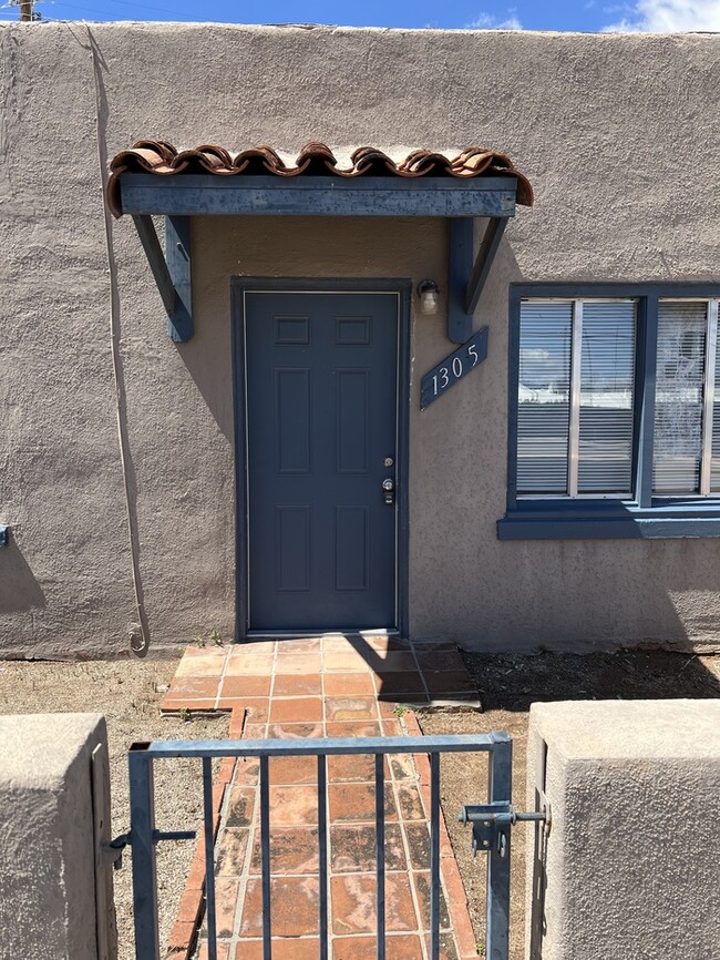 property at 1305 N Columbus Blvd