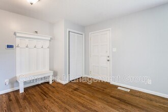 321 Sarvis Dr in Knoxville, TN - Building Photo - Building Photo