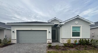 7773 Lakes Edge Ln in Port Charlotte, FL - Building Photo