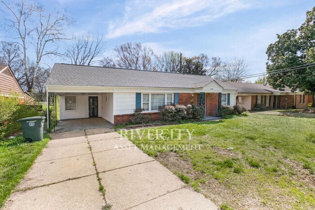 3240 Boxdale St in Memphis, TN - Building Photo - Building Photo
