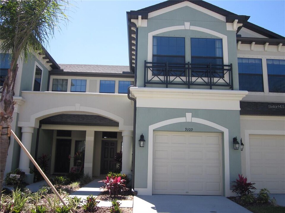 9109 Fox Sparrow Rd in Tampa, FL - Building Photo