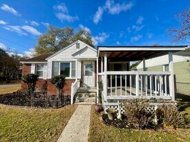 1215 Chevis St in Columbia, SC - Building Photo