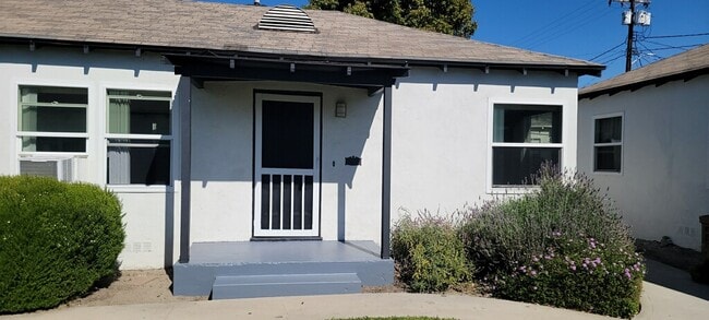 property at 432 N Glenwood Pl