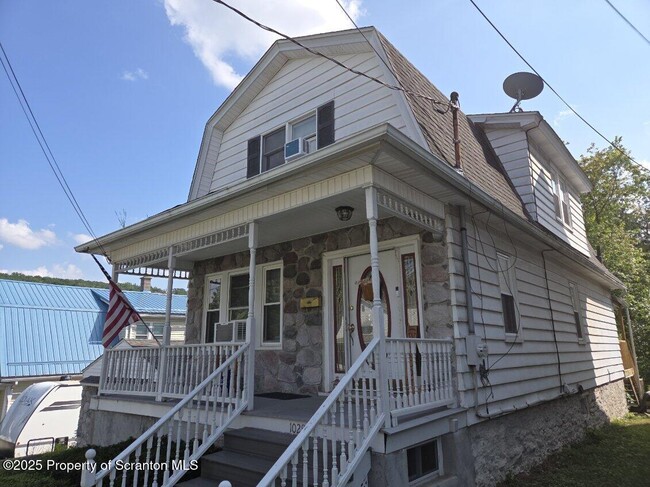 property at 1028 Alder St