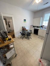207 S Summit St in Greenville, NC - Building Photo - Building Photo