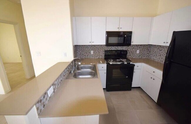407 Teague Ave, Unit 1 in Edinburg, TX - Foto de edificio - Building Photo