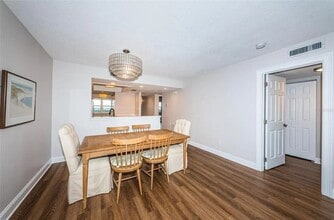 5400 Park St N in St. Petersburg, FL - Building Photo - Building Photo