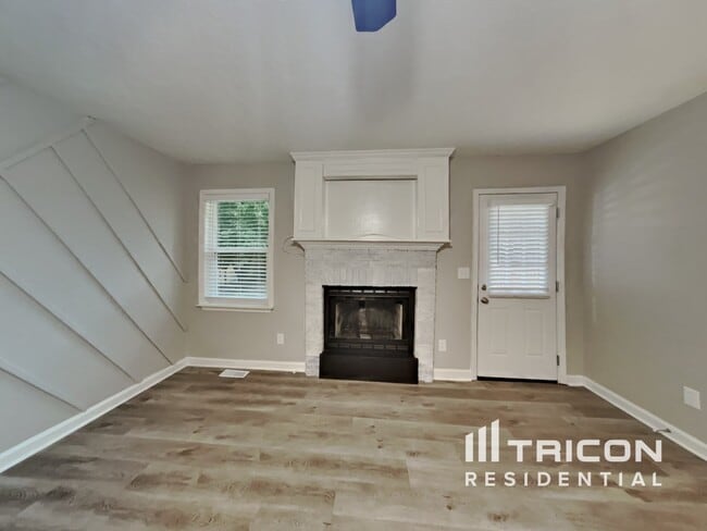 5099 Marvin Dr in Spring Lake, NC - Building Photo - Building Photo