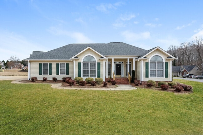 property at 2 Capstone Ct